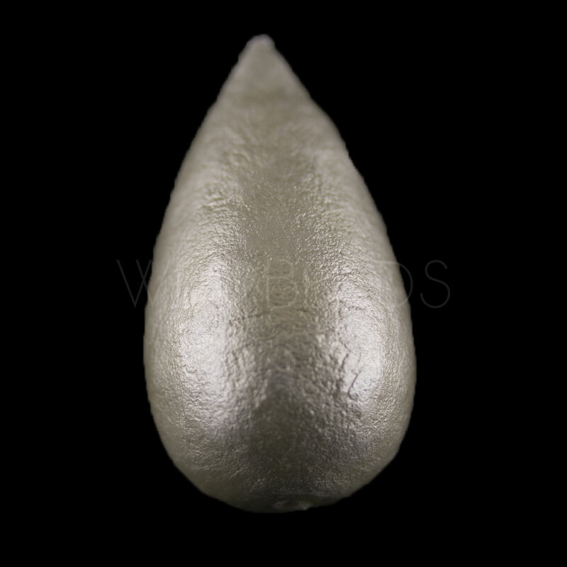 40x23 drop Paper-Mache Bead in angora white coton