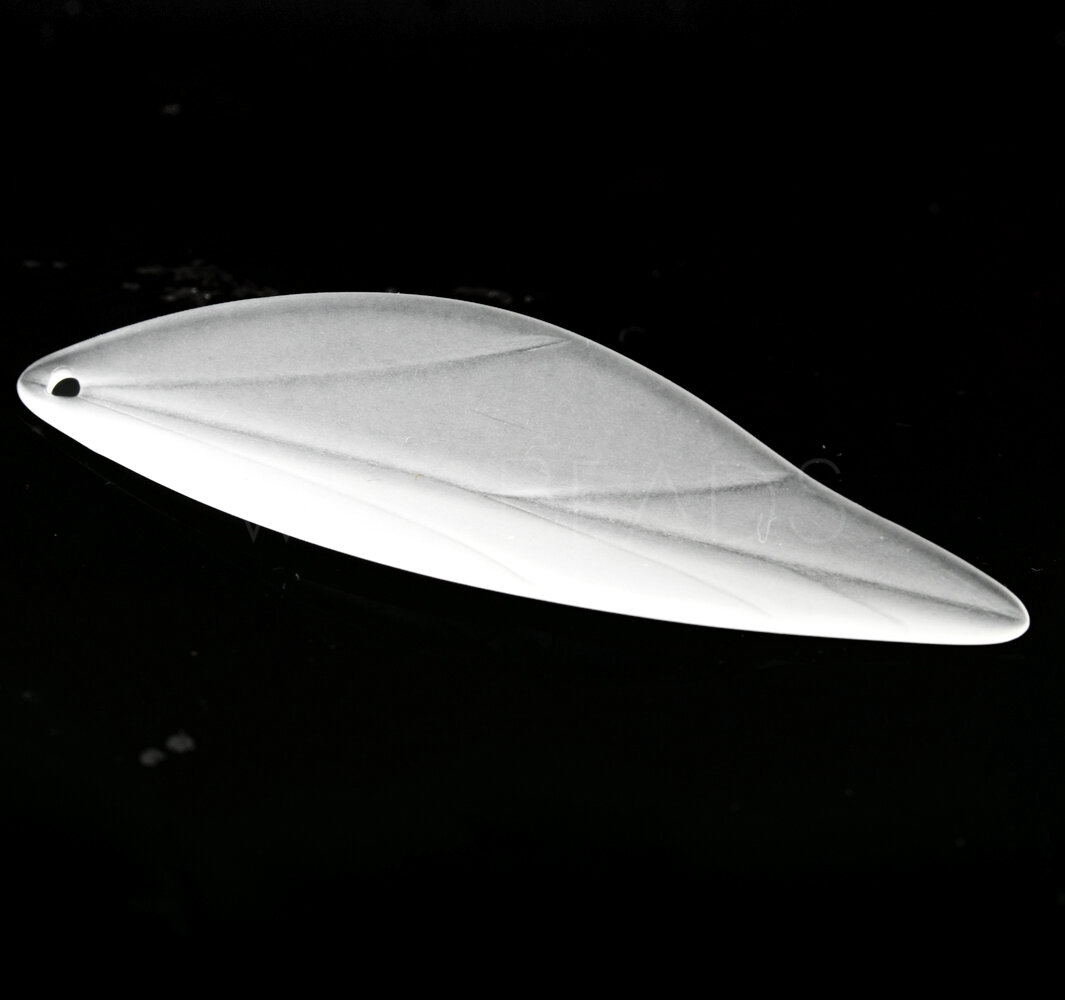 49mm Blatt Anhänger in Kristall matt