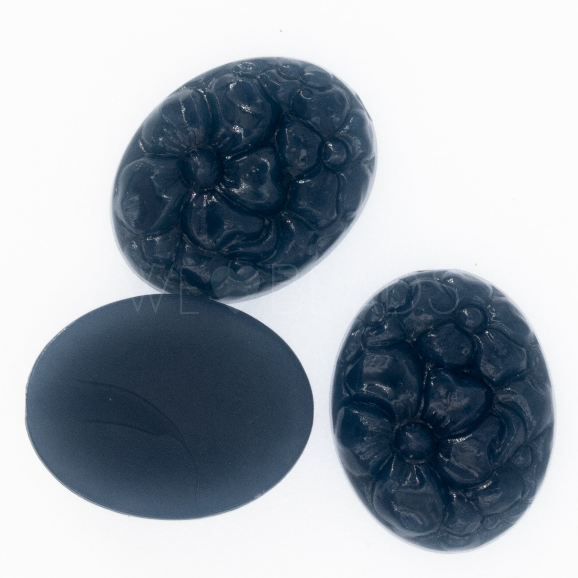 19x15 Cabochon oval in tiefesee blau