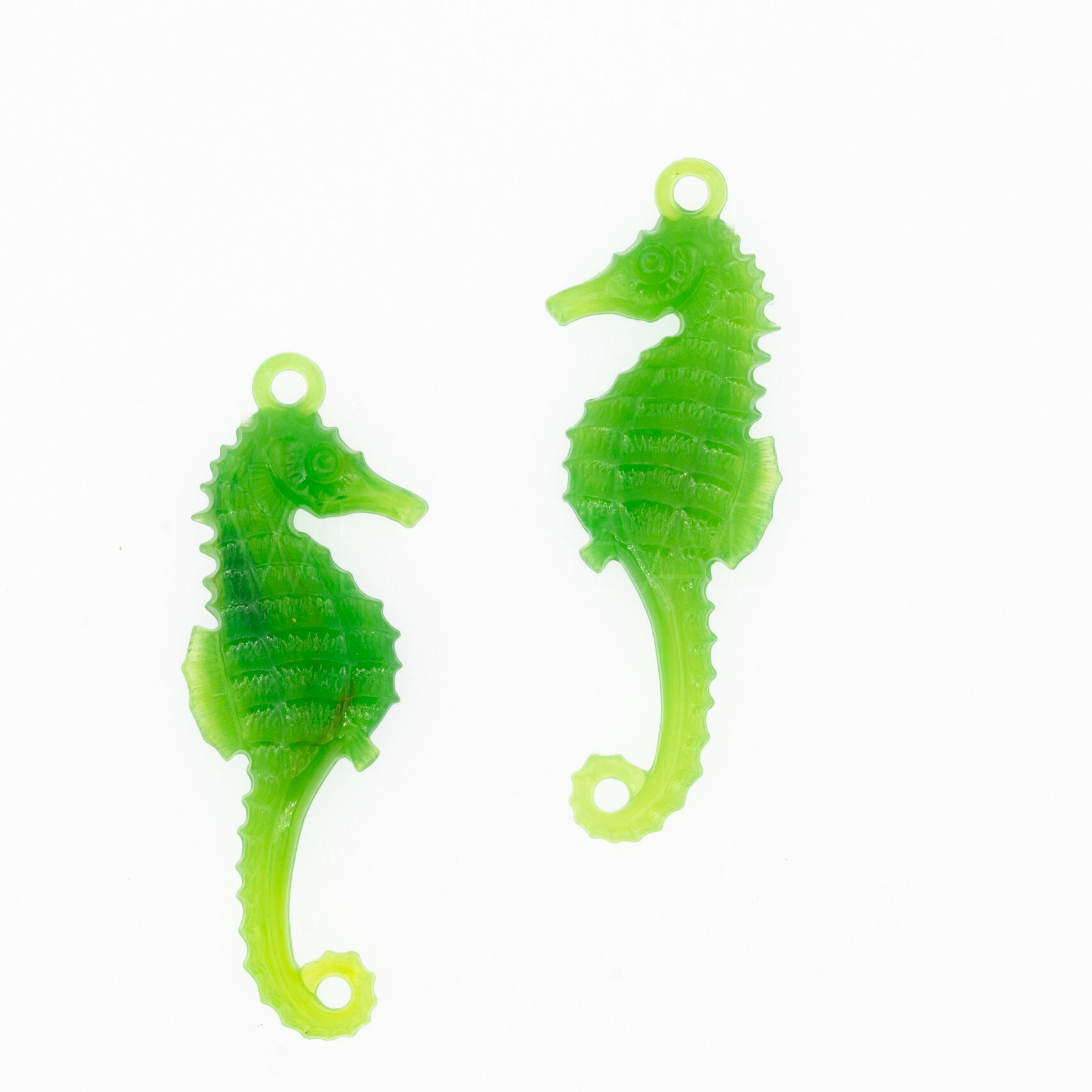 50mm seahorse Charm in meadow green