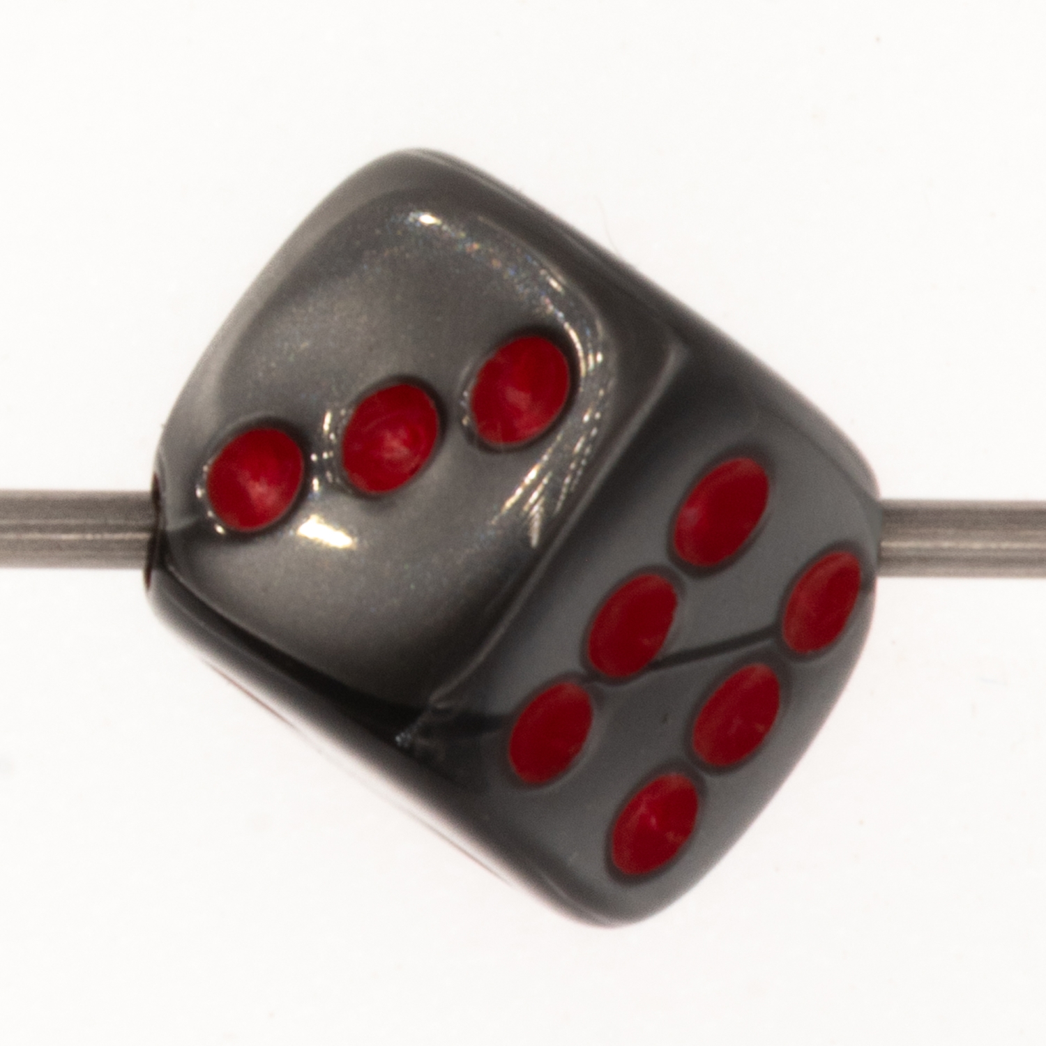 8mm Dice bead - grey / red Silk, in