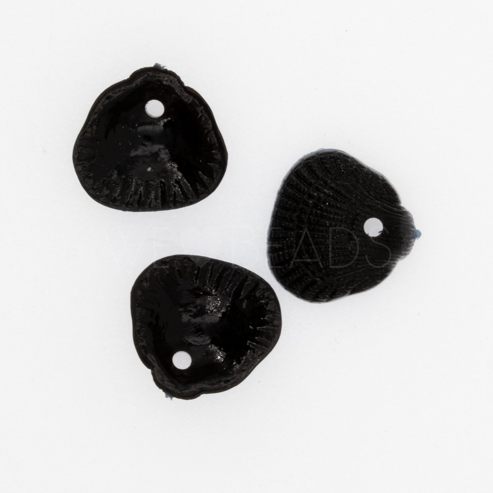 10mm Shell Charm in black