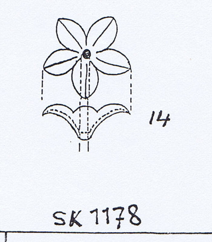 14mm Flower Beads in blue