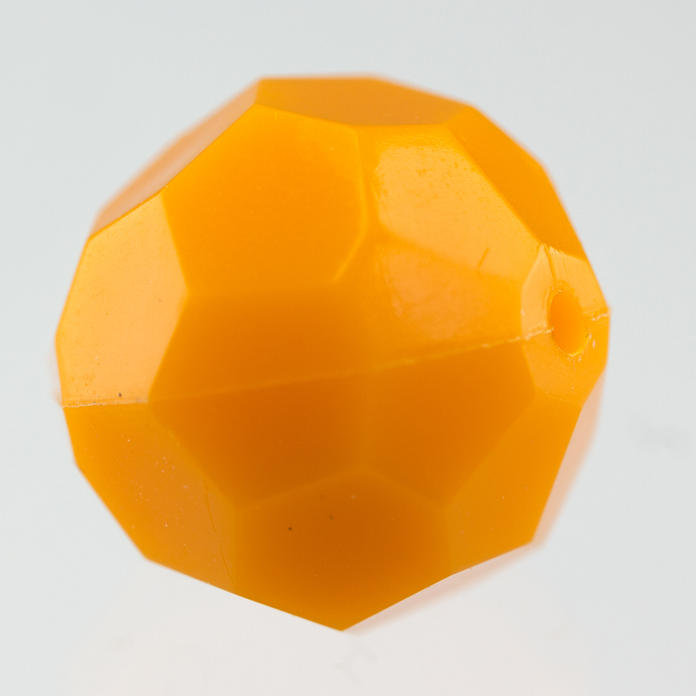 14mm  facettierte Rundperle in  pastell orange Satt