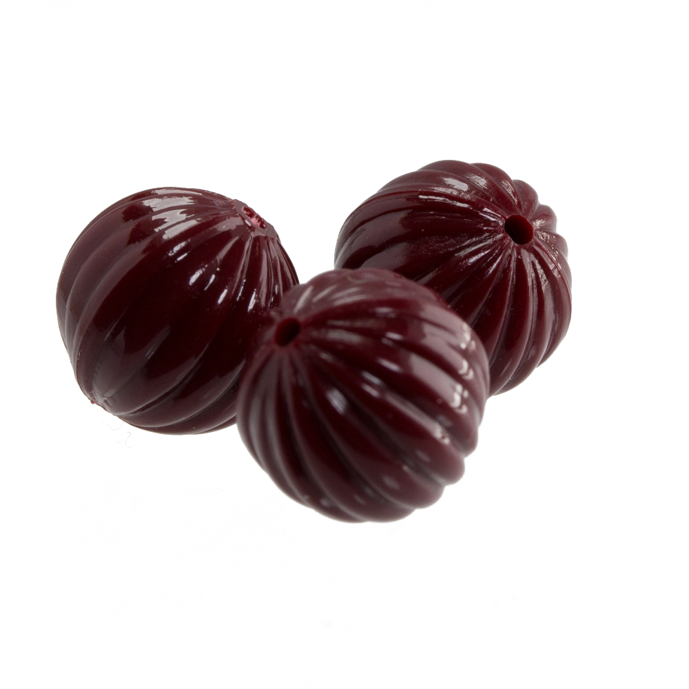 10mm grooved Round  Beads in blood red 