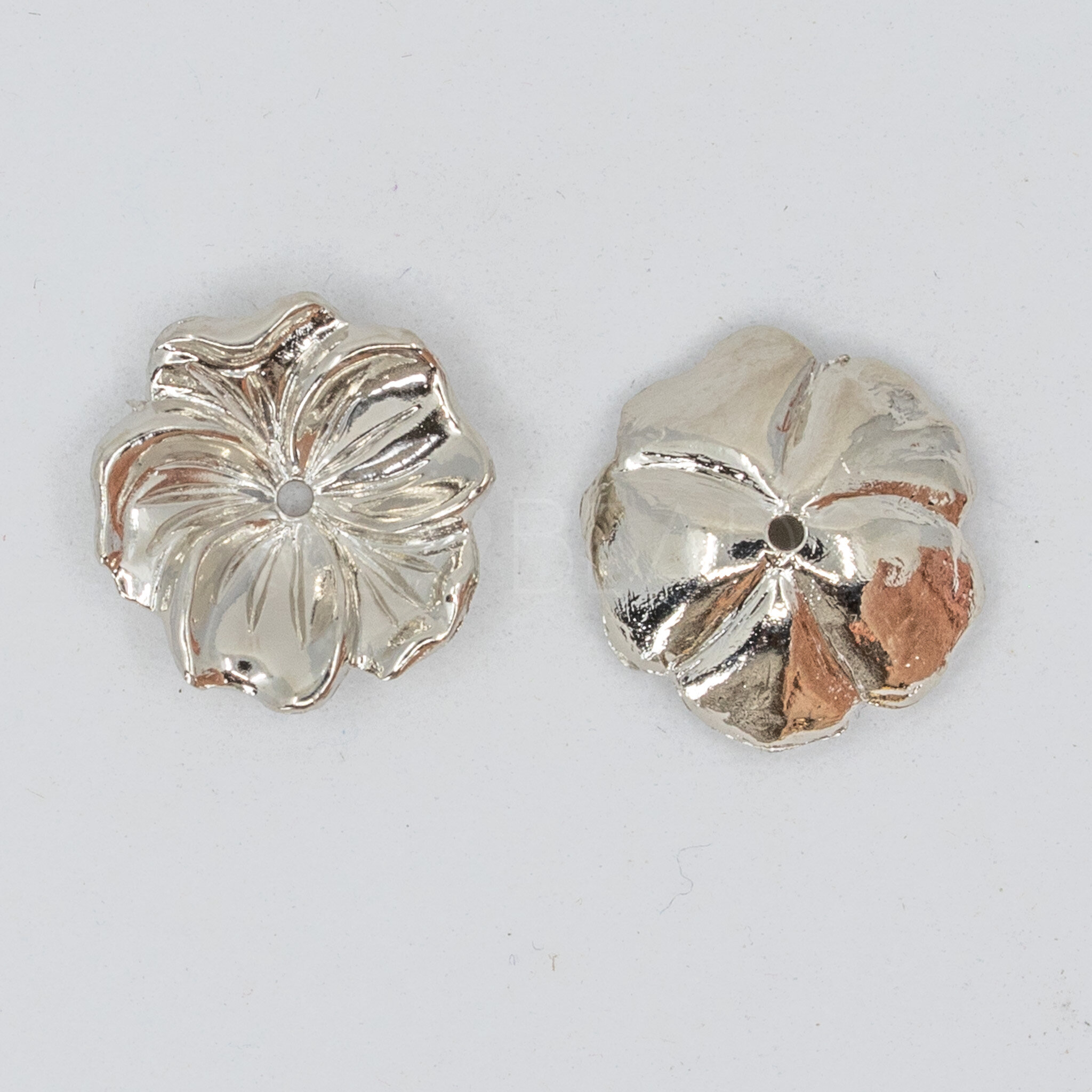 14mm Flower Beads in silver