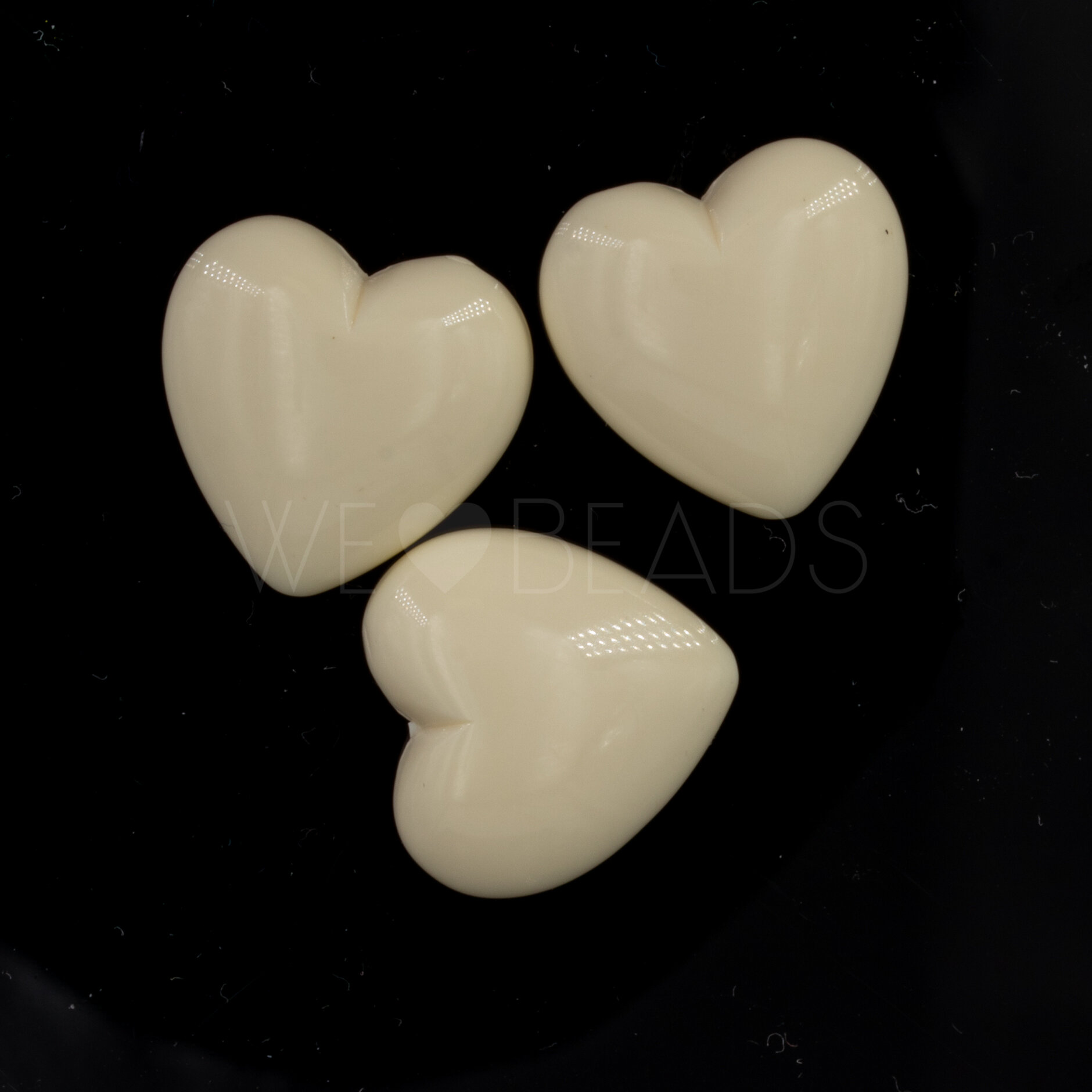 18mm Heart Beads in ivory