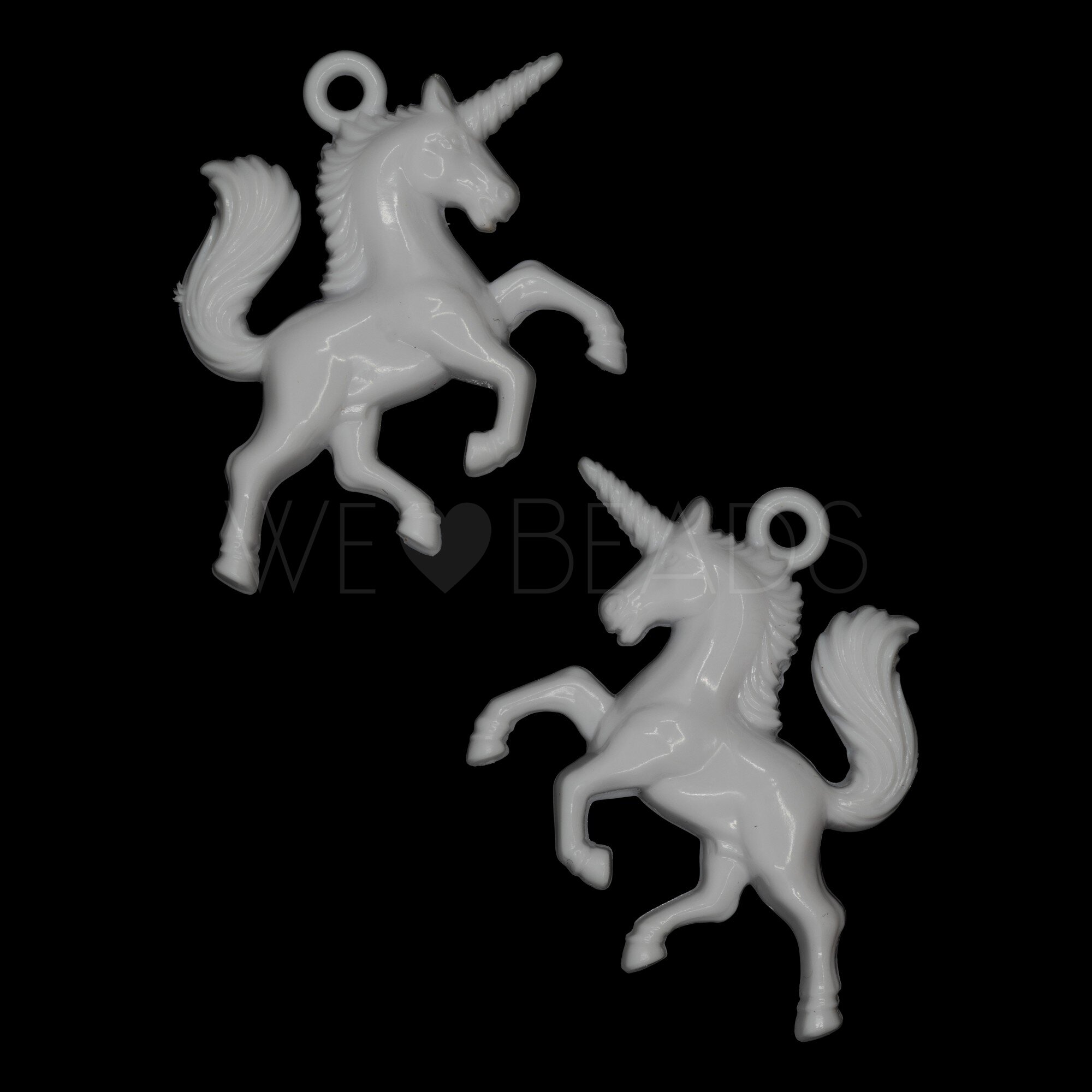 45x36 Unicorn Charm in white