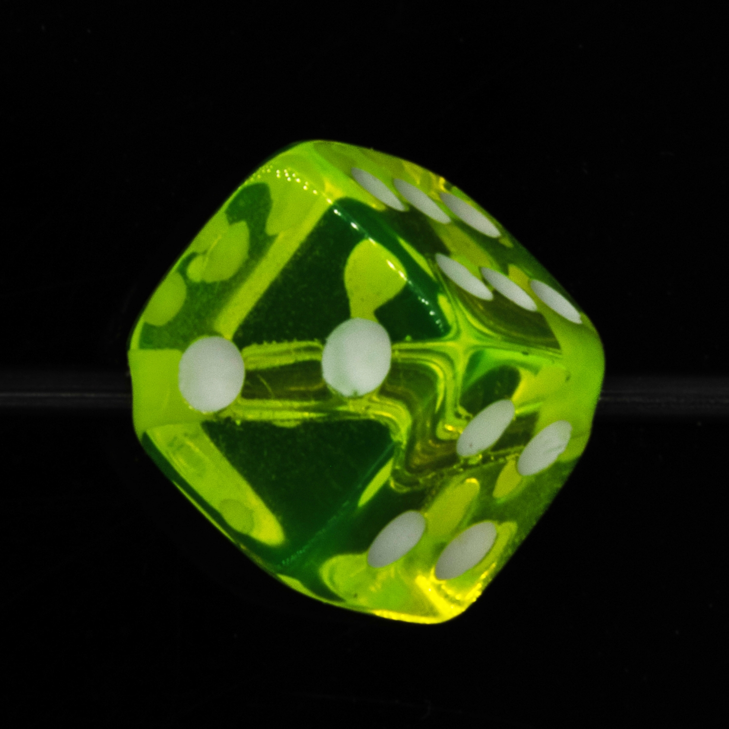 5mm Dice bead - neon yellow / white Translucent, in