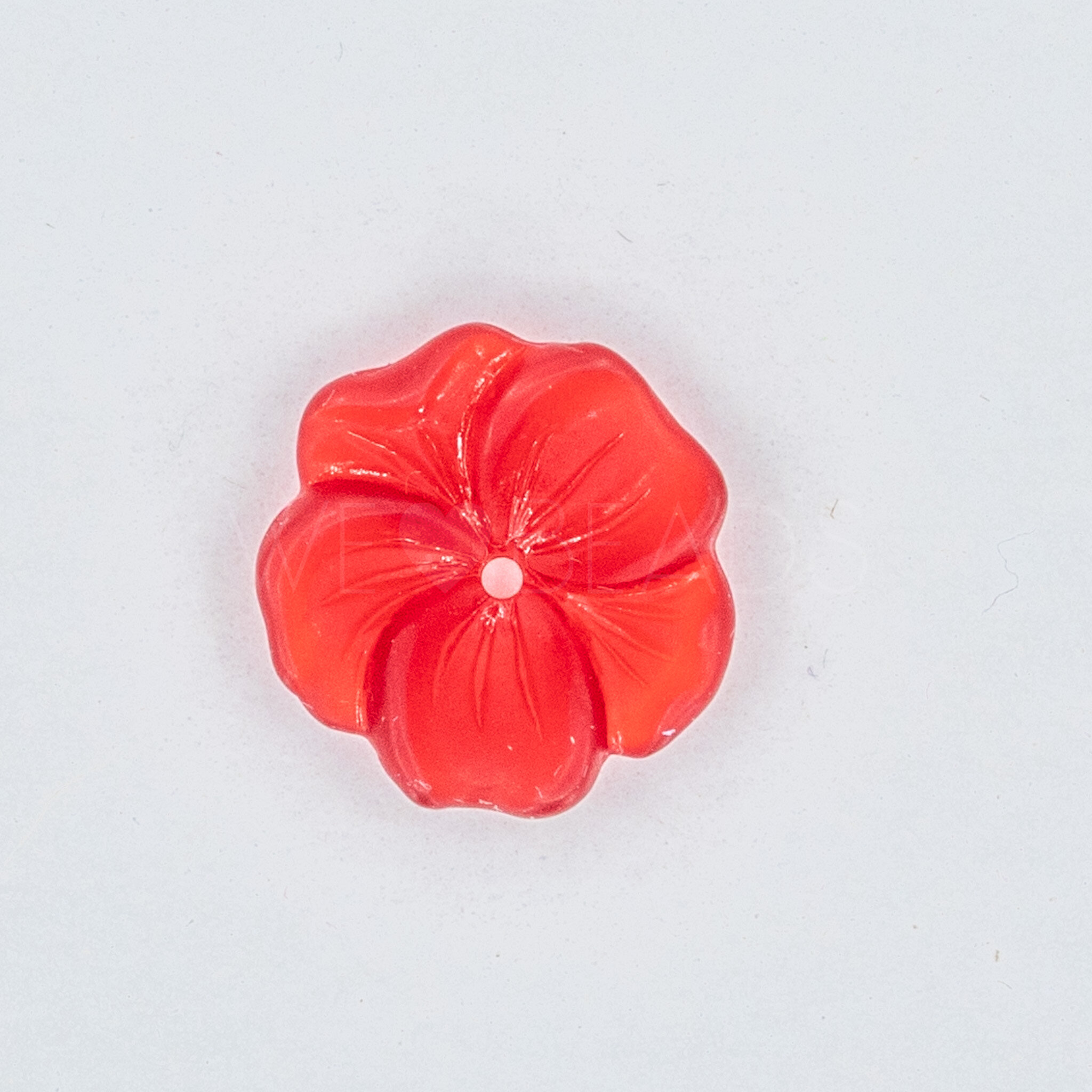 14mm Flower Beads in red
