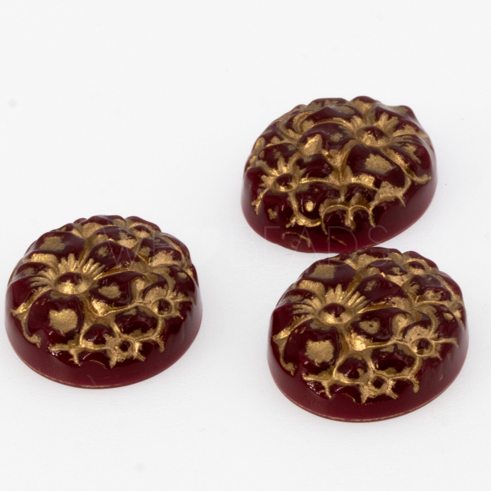 19x15 Cabochon oval in burgundrot