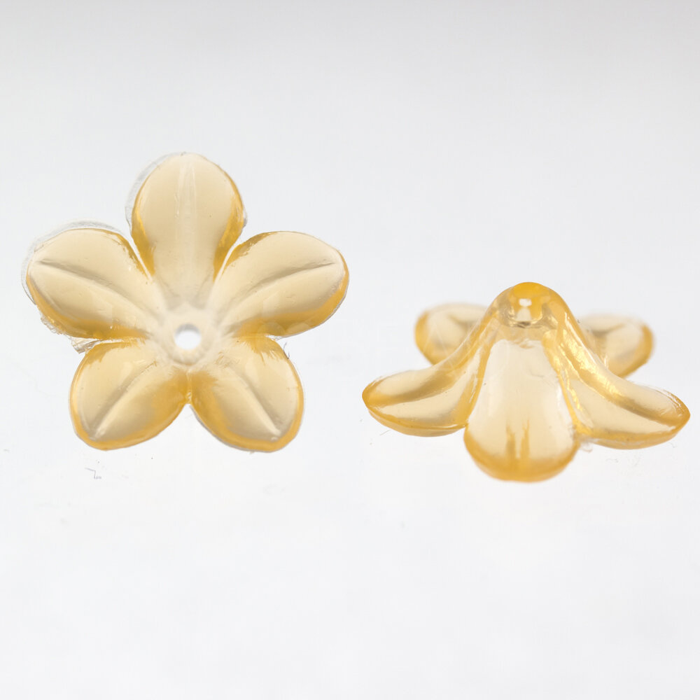 14mm Flower Beads in apricot 