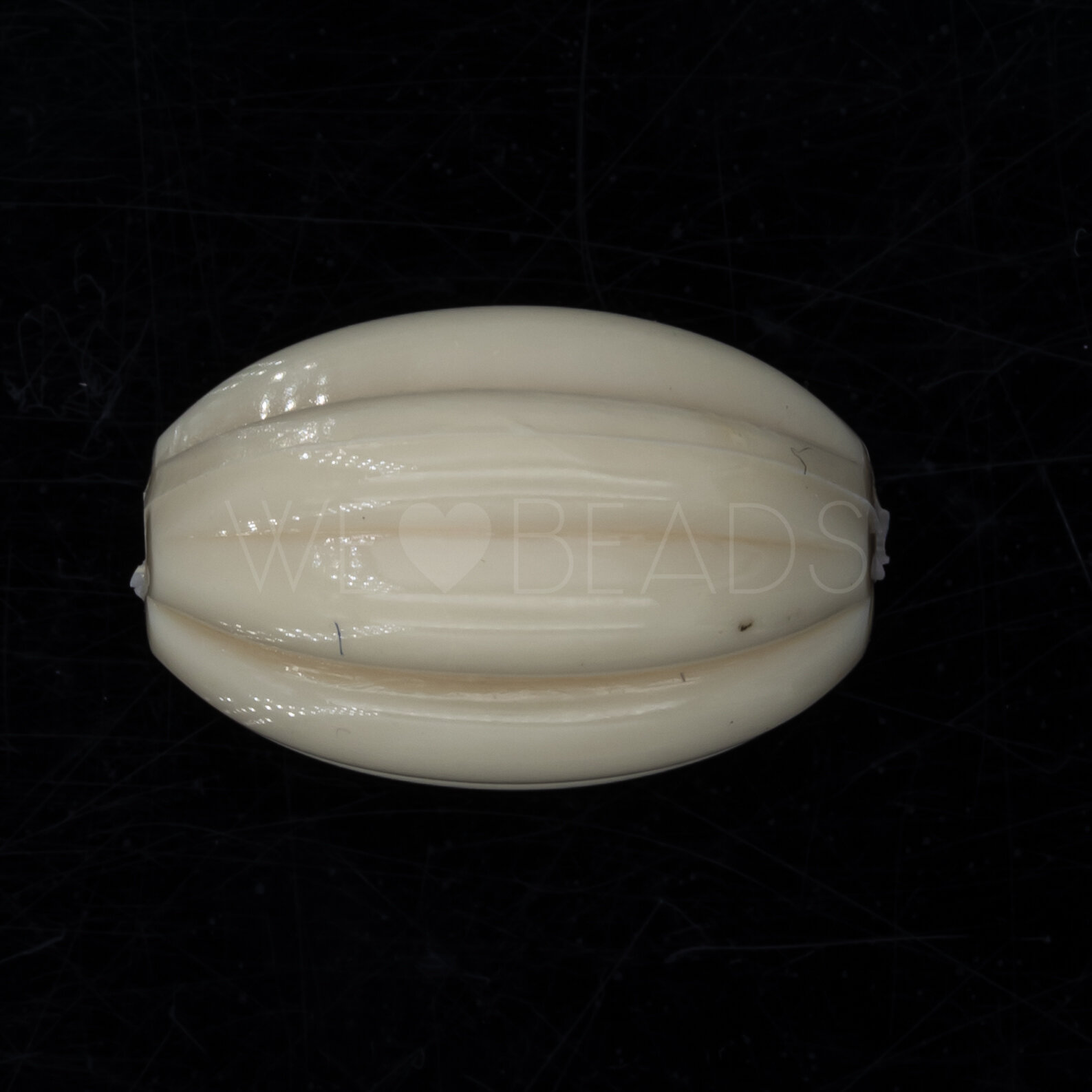 20x14 oval Perle in elfenbein