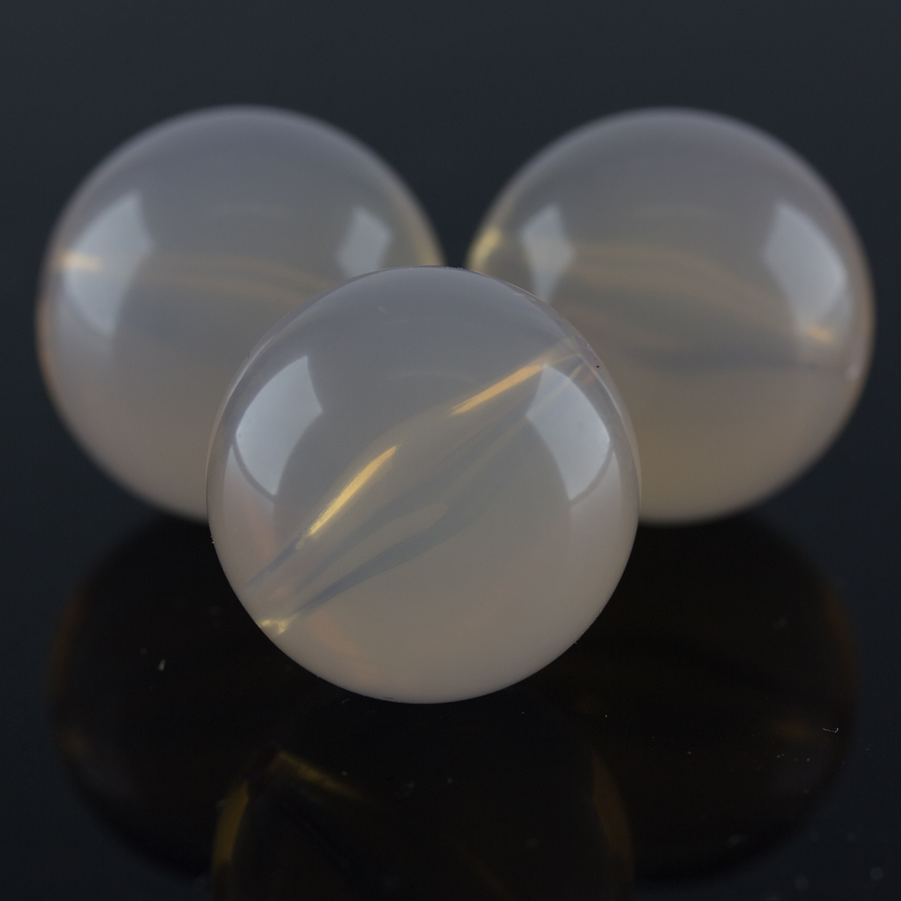 10mm Roundbead in angelskin Opal