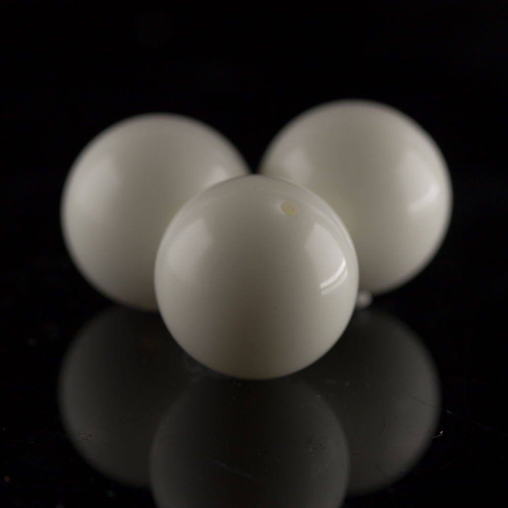 20mm Rundperle in  pergament weiß Satt