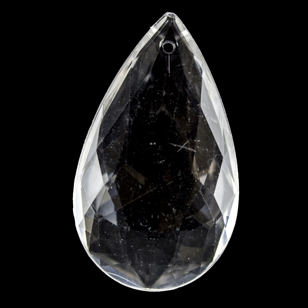 37x22 drop Charm- crystal Translucent