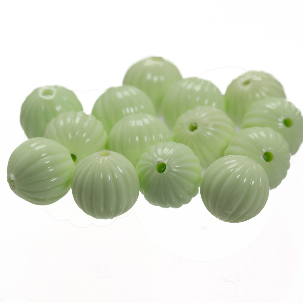 8mm gerillte Rund Perle in mintgrün