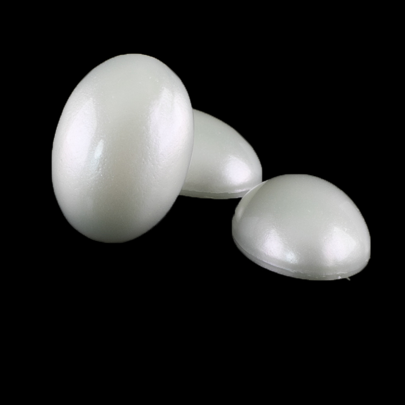 14x10 Oval Cabochon  - mother of pearl white Silk,