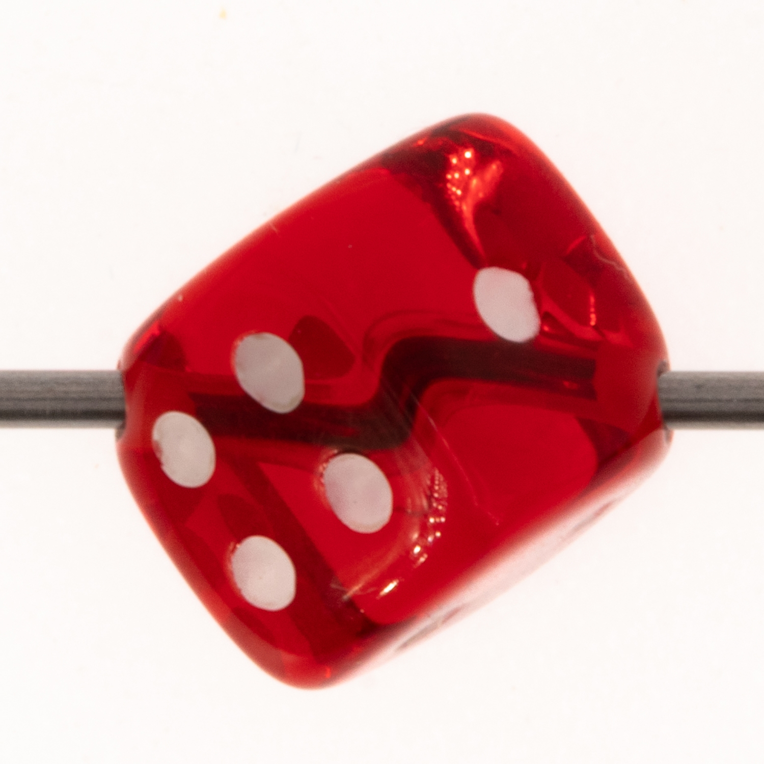 5mm Dice bead - red translucent / white Translucent, in