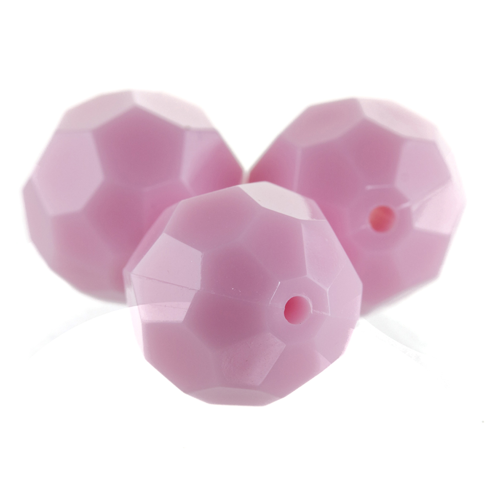 8mm  facettierte Rundperle in  luftiges rosa Satt