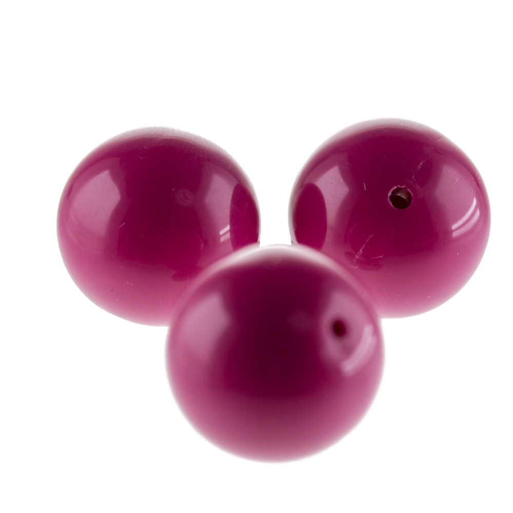16mm Roundbead in Magenta pink Opaque