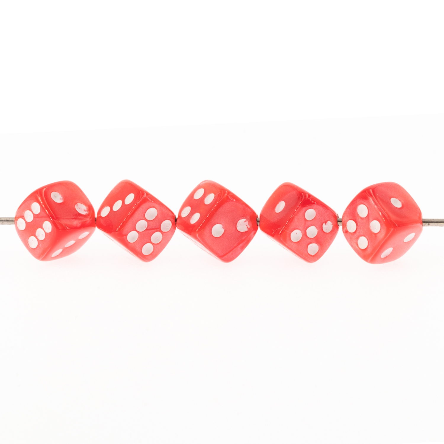 5mm Dice bead - red / white Silk, in