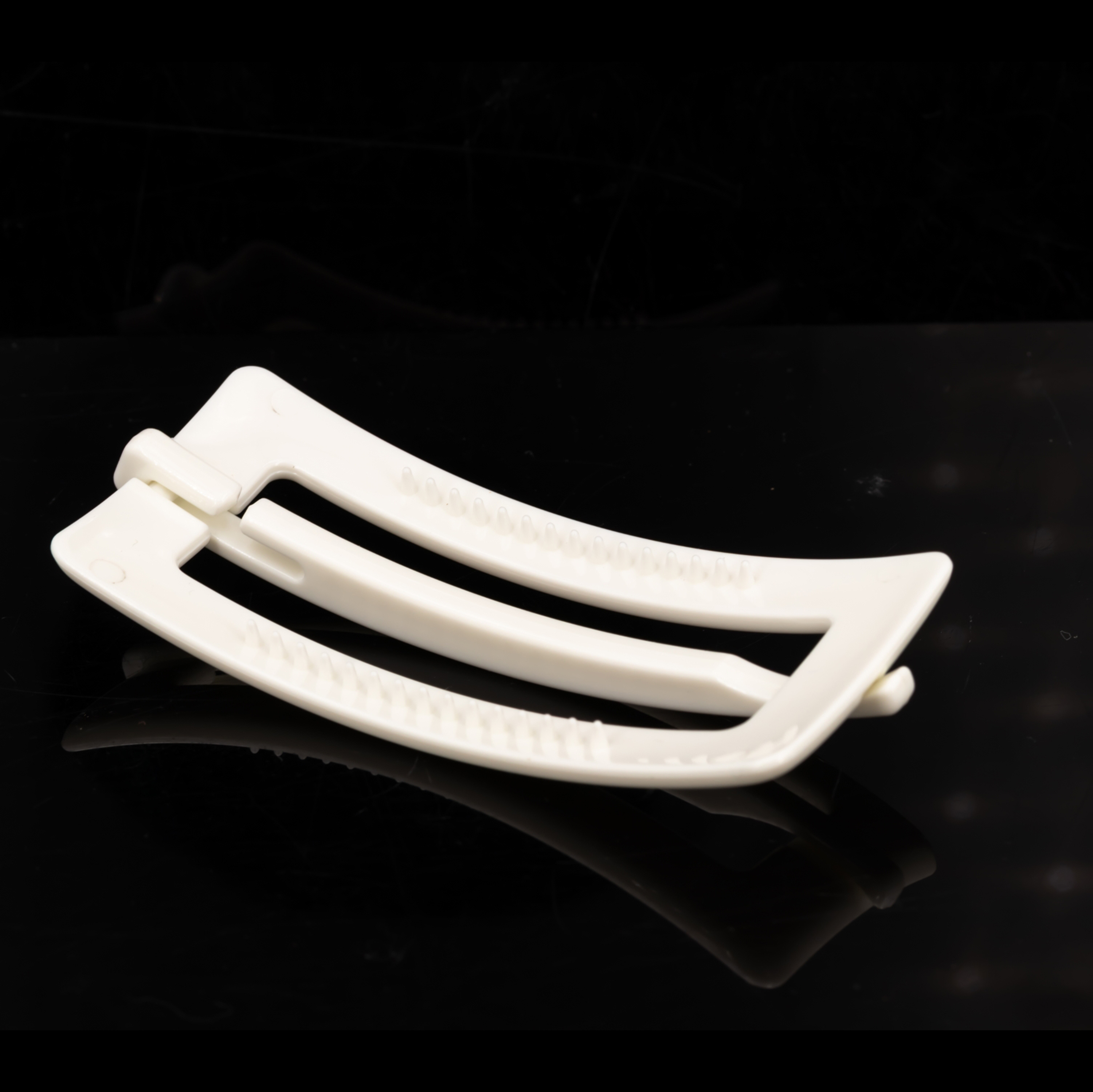 Libellenspange Rechteck in weiß (medium)