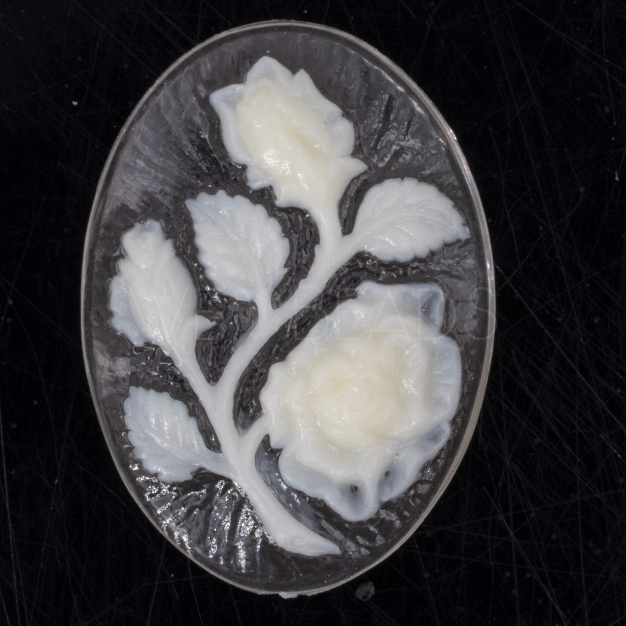 18x13 Kamee oval in Glasklar / Elfenbein