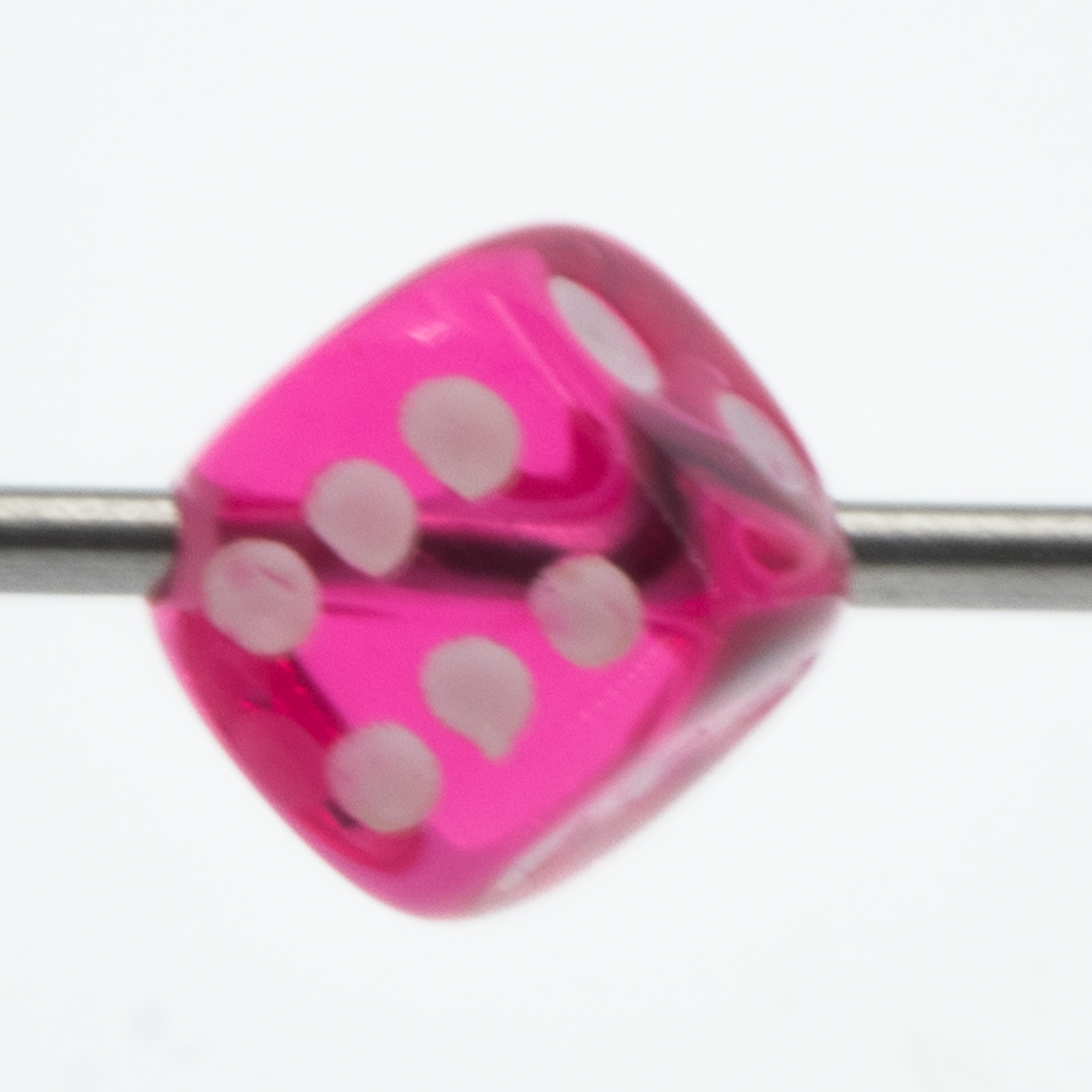  5mm Dice bead - fuchsia / white Translucent, in