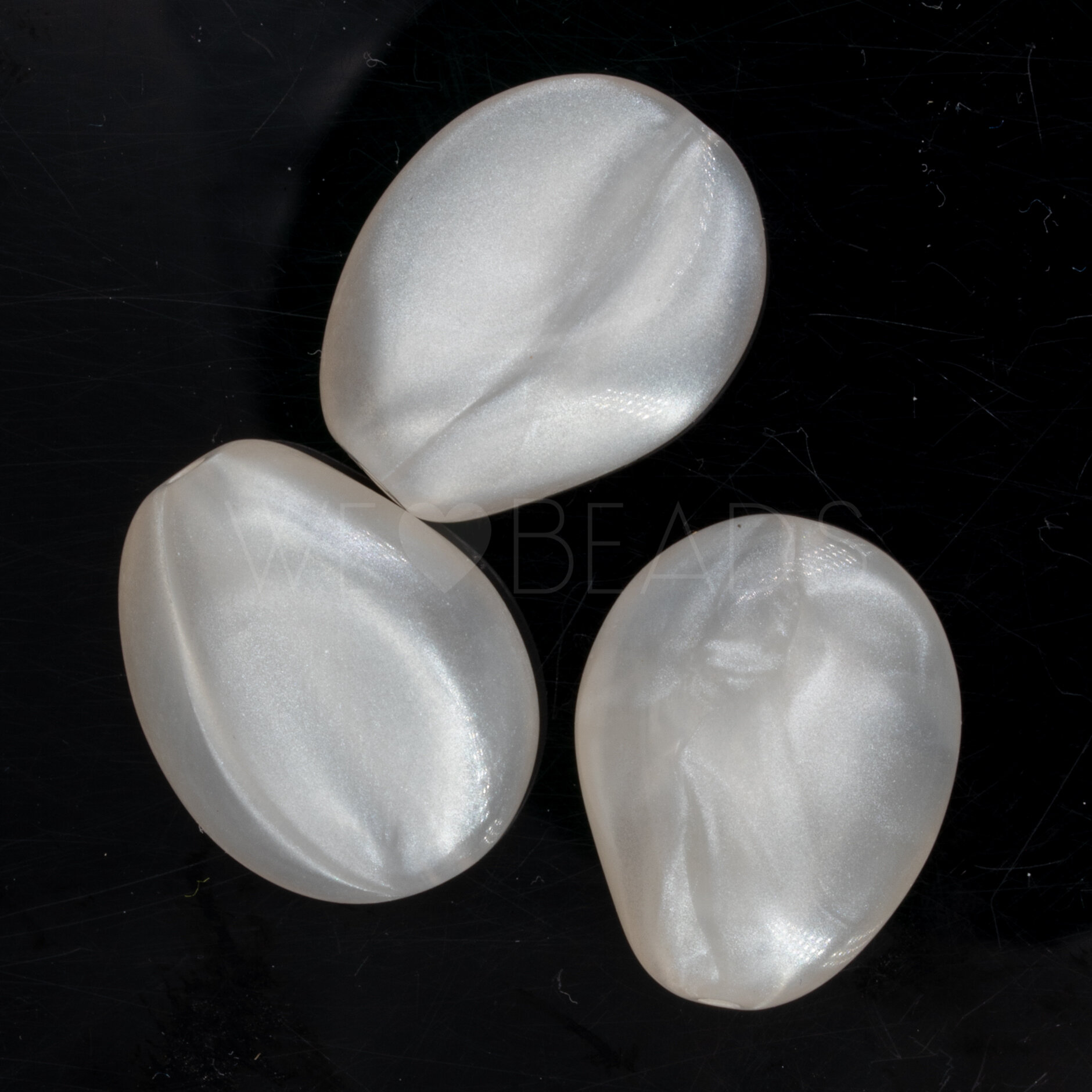 22x17 Perle Barock in  Weiß 