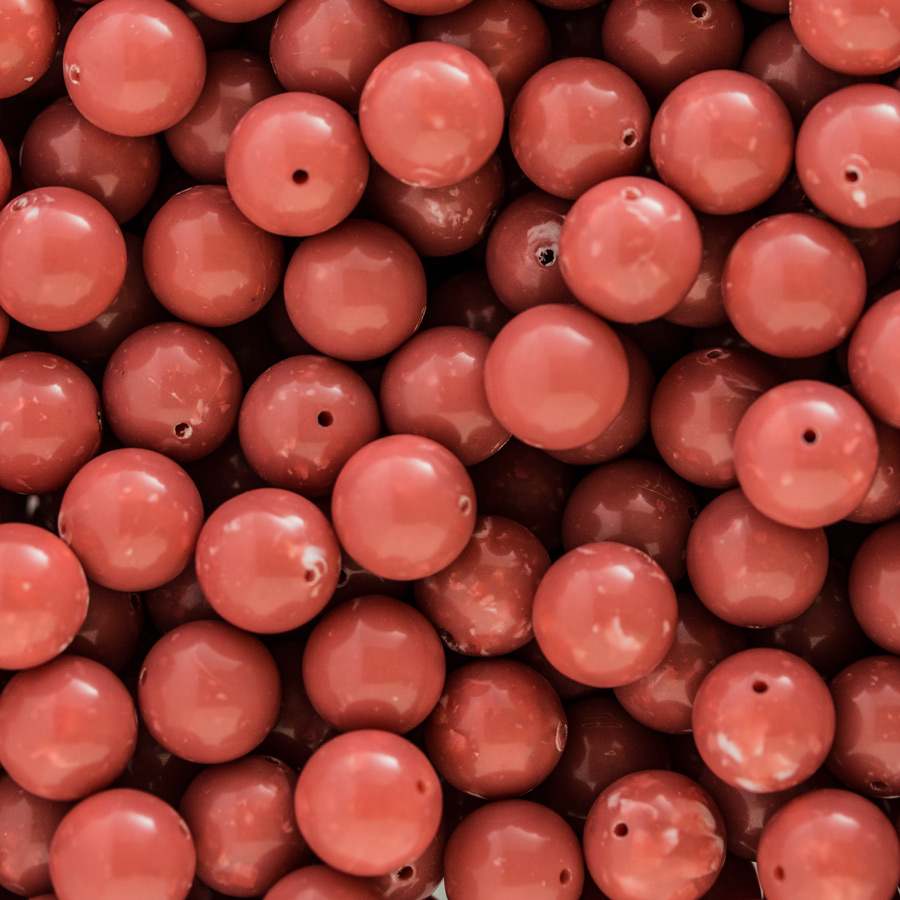 14mm Roundbead in coral / white dots Marbled