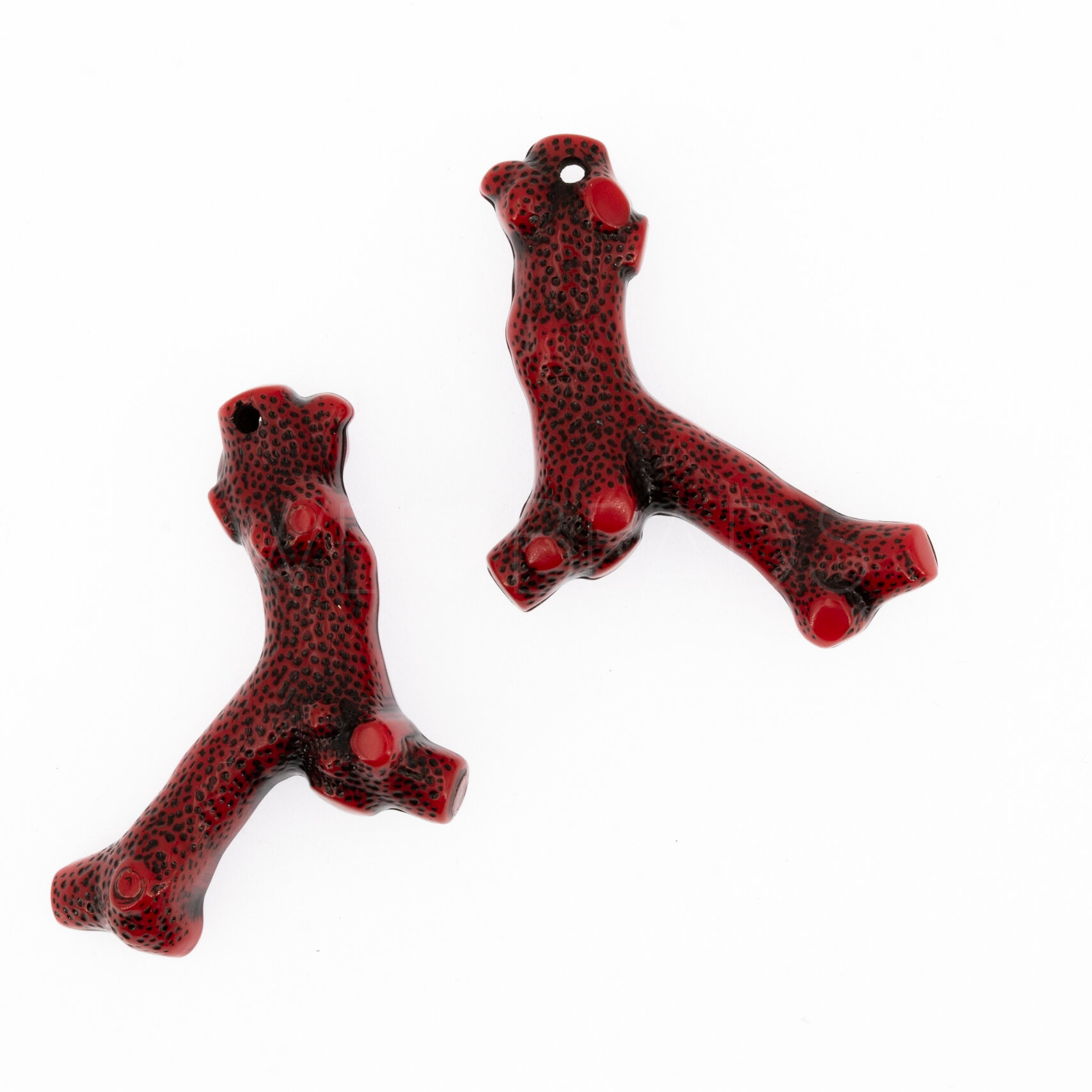 41mm Coral Beads in blood red / black