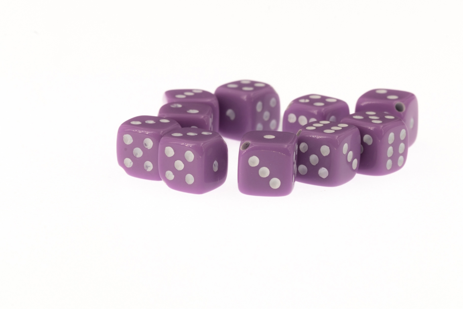 8mm Dice bead - classic purple Opaque, in