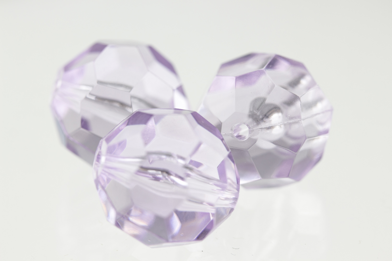 8mm facetted round Bead- violet Translucent