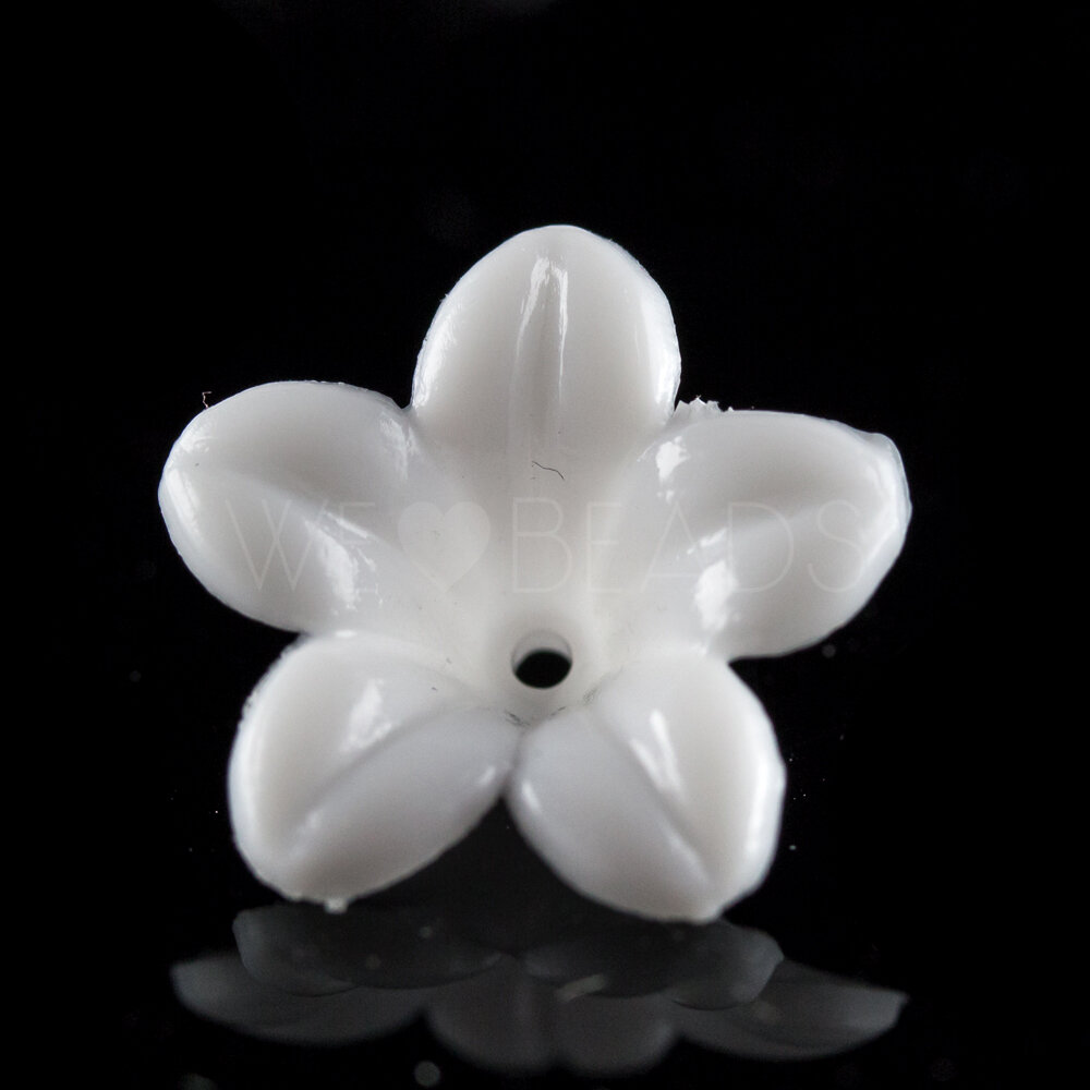 14mm Flower Beads in white