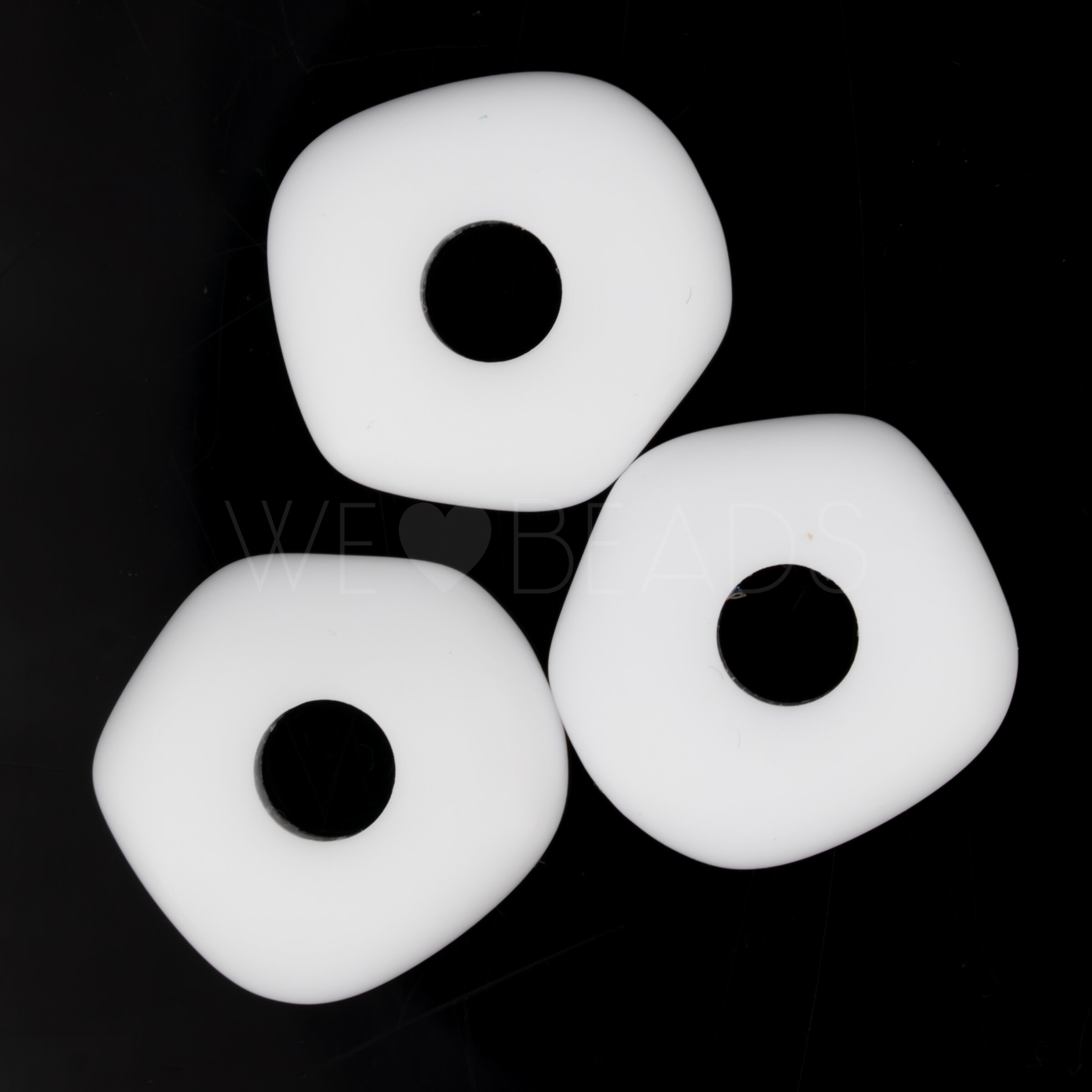 20mm Donut Beads in white