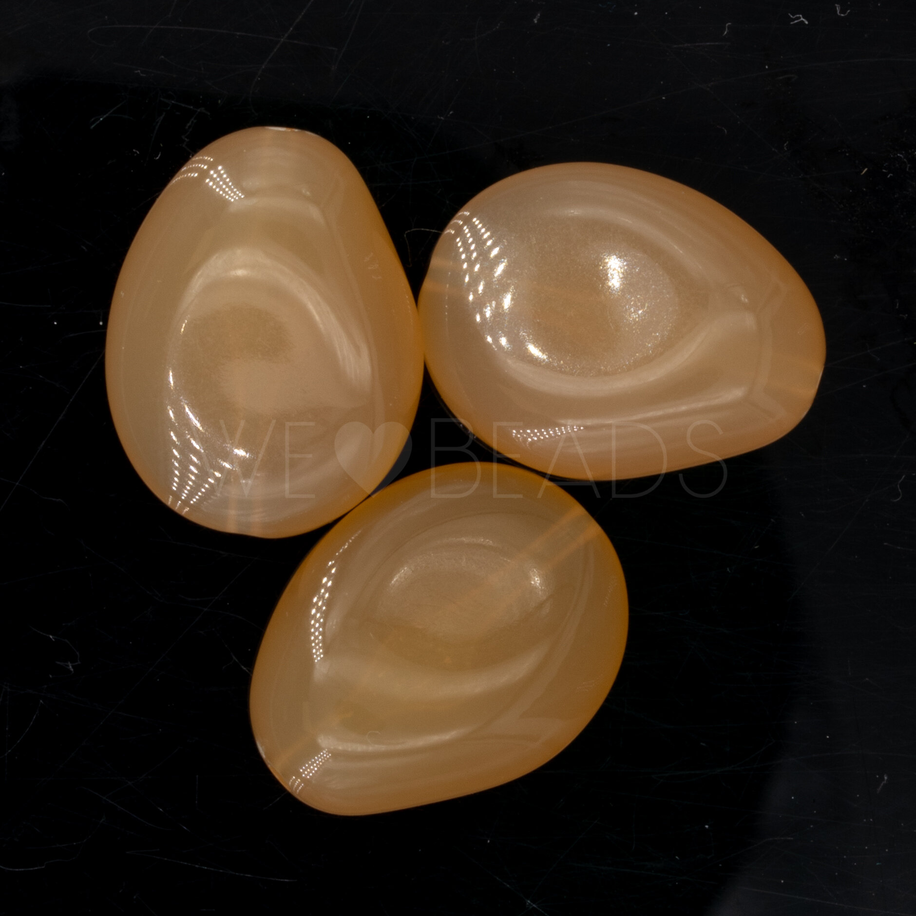 22x17 baroque Beads in sand brown