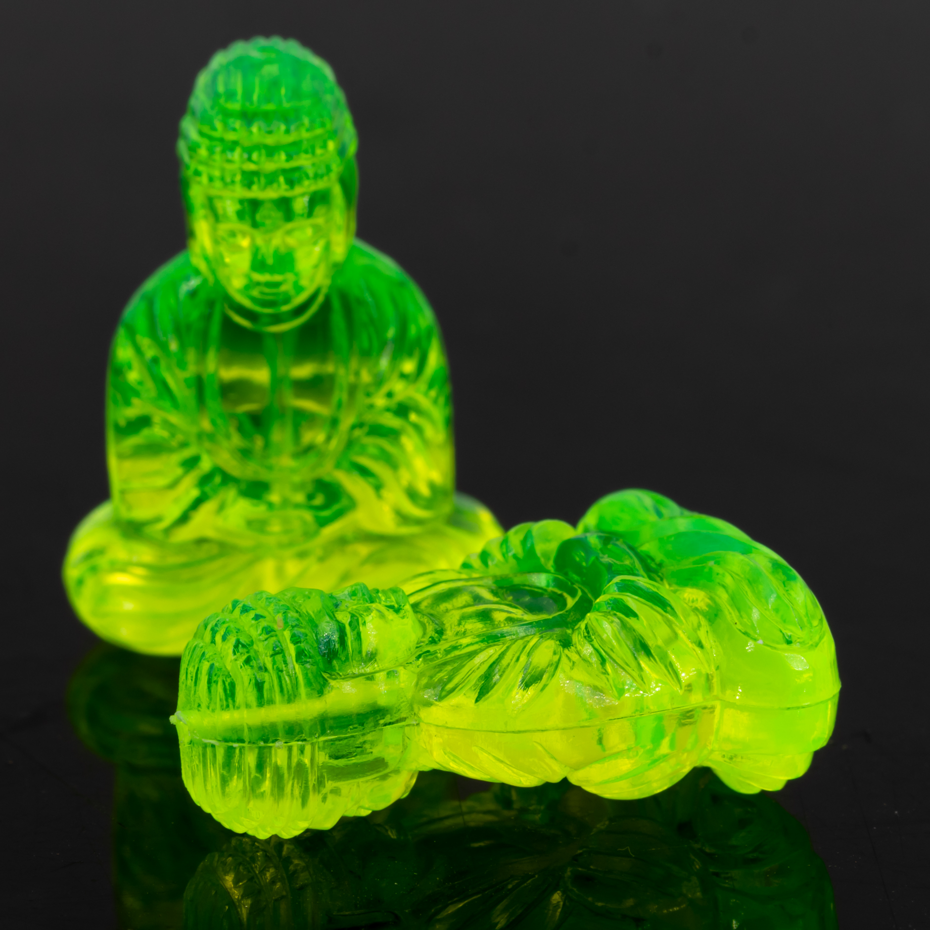25x18 Buddha-Perle sitzend in neon gelb Transparent