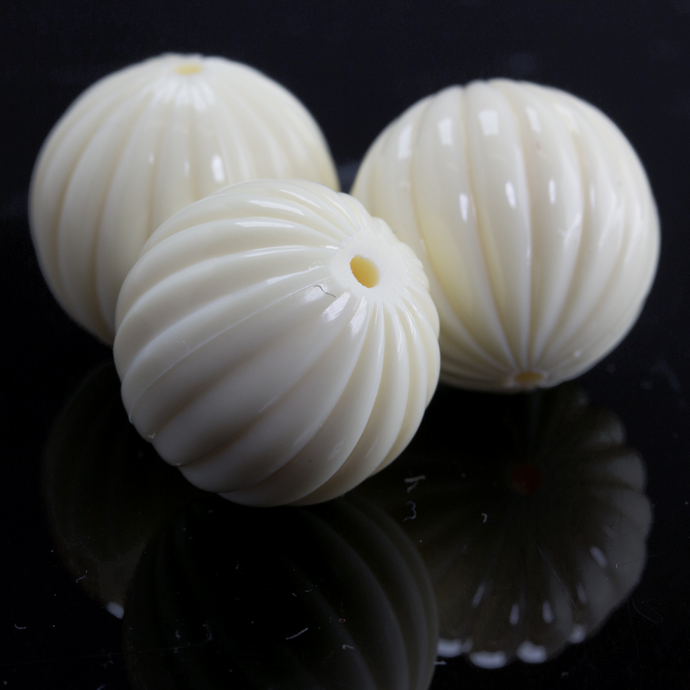 8mm gerillte Rund Perle in elfenbein