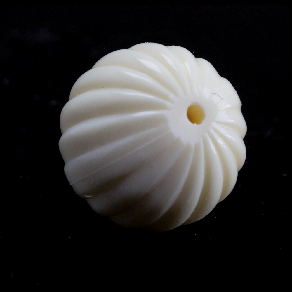 8mm gerillte Rund Perle in elfenbein