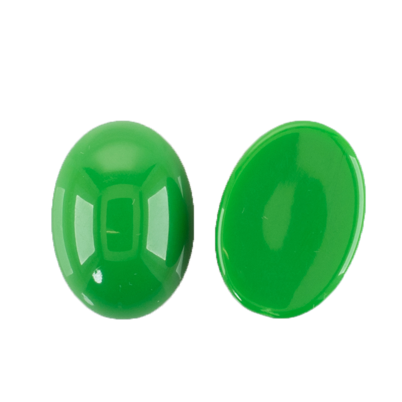 18x13 oval Cabochon in kiefergrün  