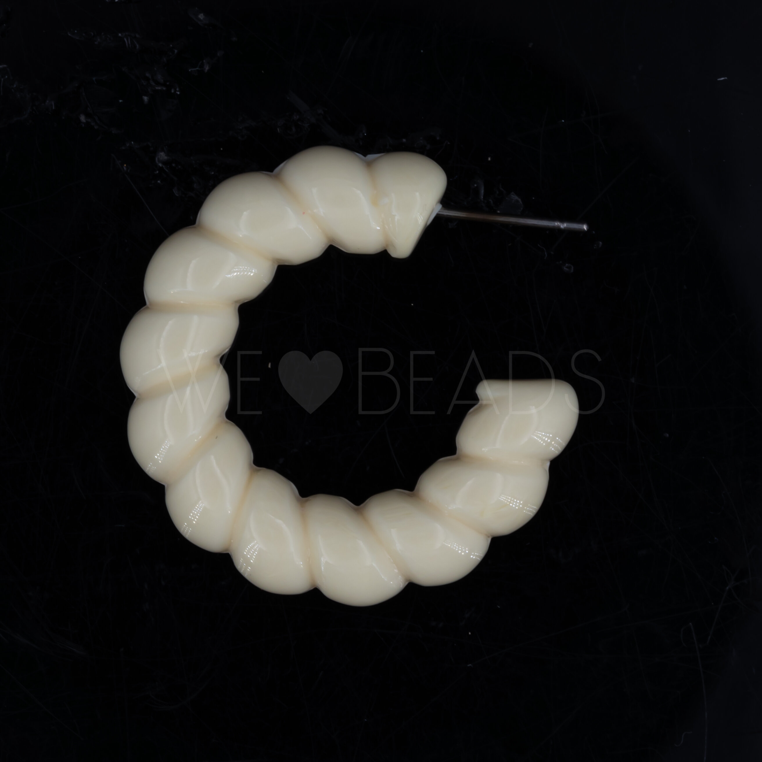 31mm Rund Creole in elfenbein