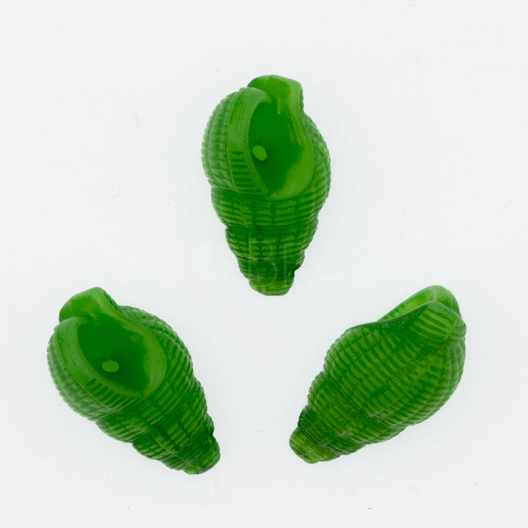 20x13 Shell Beads in green