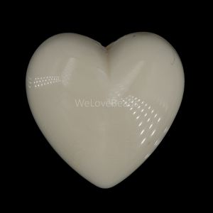 18mm Herz Perle in elfenbeinfarben 